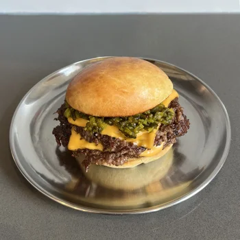 Beef burger with chilli relish