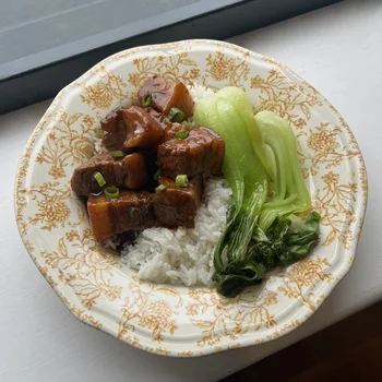 Hong shao rou (slow-braised soy pork belly)